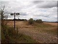 Footpath Junction near Laughton en le Morthen