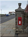 Kirkwall: postbox № KW15 18, Mount Drive