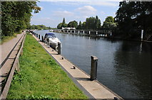 TQ1671 : River Thames at Teddington by Philip Halling
