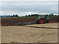 SU0125 : Ploughing, Fifield Bavant by Maigheach-gheal