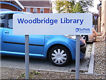 TM2749 : Woodbridge Library sign by Geographer