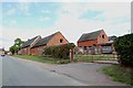 Red Brick Farm, Dogshead Lane