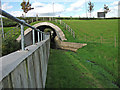 Bridleway beneath Sir Isaac Newton Way