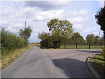 TM3073 : Cratfield Lane, Banyard's Green by Geographer