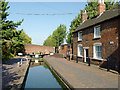 SO9199 : Wolverhampton Top Lock (No 1) and cottages by Roger  Kidd