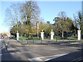 Entrance to Oakmere Park Potters Bar