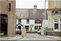 ST1586 : The Courthouse Pub in Caerphilly 1989 by Eddie Reed