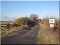 The roadway to Springs Farm