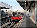 Neasden tube station - platforms