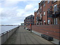 SJ3587 : Path by the River Mersey by JThomas