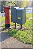 SO9520 : Pillar Box and Post Office storage cabinets, Greenhills Road/Sandy Lane by Terry Jacombs
