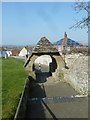 St Michael, Newhaven: churchyard (n)