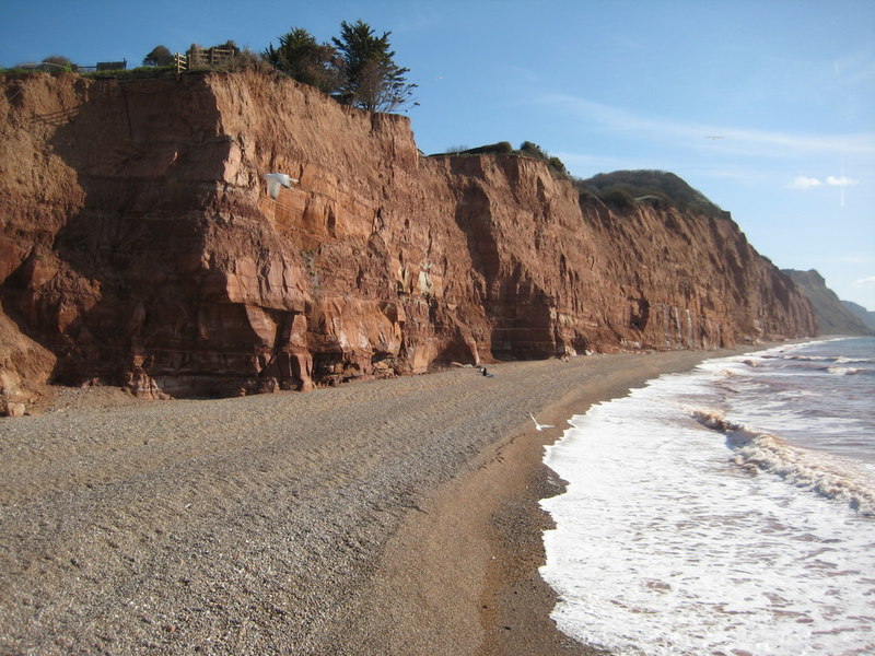 beach-below-sidmouth-hill-cliff-philip-halling-geograph-britain