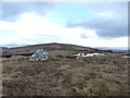 NF8070 : Summit cairn on Beinn Amhlasaraigh by Richard Law