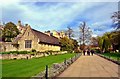 Oxford: View along Broad Walk