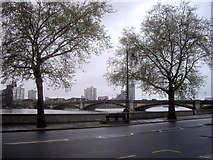 TQ2777 : Battersea Bridge from Chelsea by PAUL FARMER