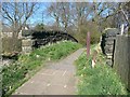 Footbridge over disused railway, Bailiff Bridge