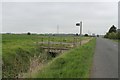 Footbridge and footpath off Moor Lane