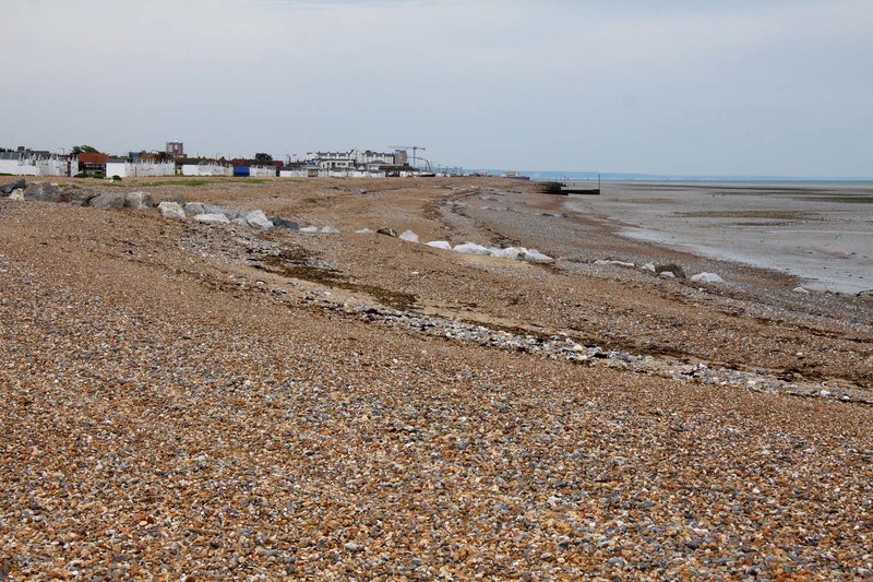 The beach at Goring-By-Sea © Steve Daniels :: Geograph Britain and Ireland