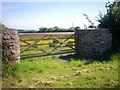 Field Gateway, Llanteg