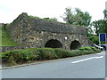 Former limekiln, Leeds and Liverpool Canal