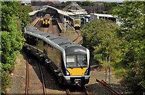 J5081 : Train, Bangor by Albert Bridge