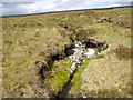 NH0960 : Allt a' Chon'aigh in its upper reaches above Loch a' Chroisg by ian shiell