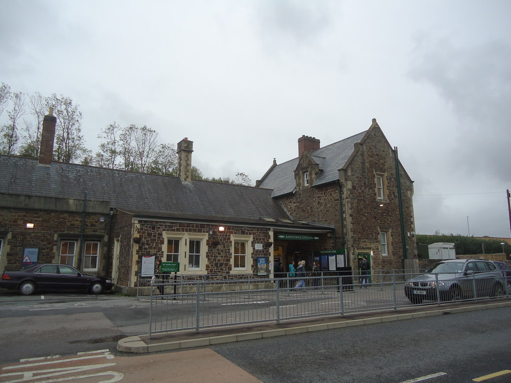 Barnstaple railway station © Stacey Harris :: Geograph Britain and Ireland