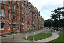SU9970 : Royal Holloway College by Stephen Darlington