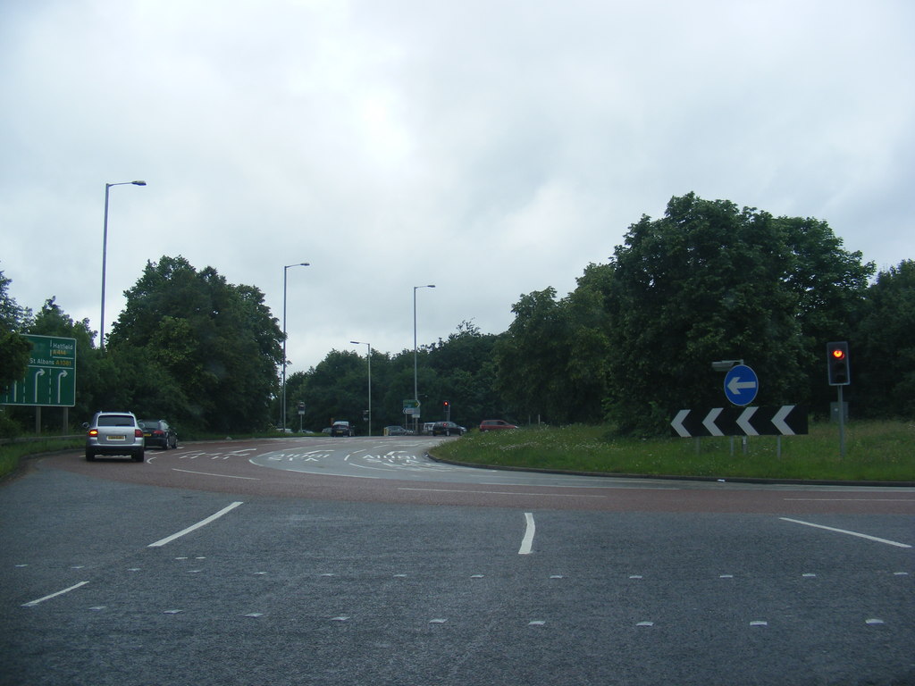 london-colney-roundabout-at-london-geographer-geograph-britain