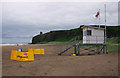 C7536 : RNLI Lifeguard Station, Downhill by Rossographer