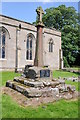 War memorial, Stone churchyard