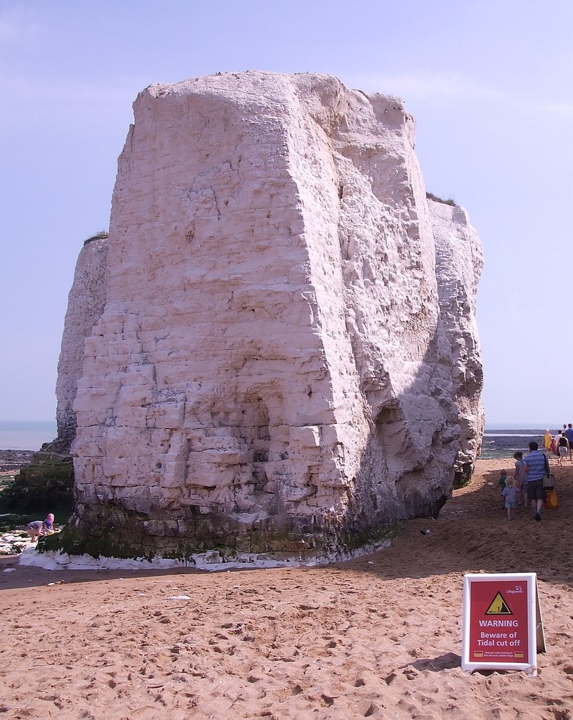 chalk-stack-botany-bay-rob-farrow-geograph-britain-and-ireland