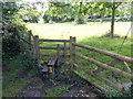 Stile at the southern end of Railway Terrace, Sebastopol