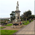 SM9005 : Eastern side of Milford Haven War Memorial by Jaggery