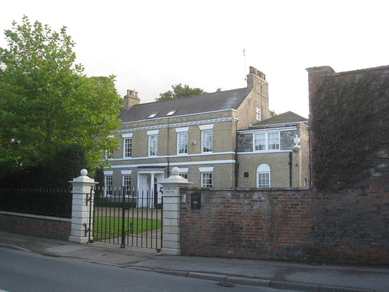 Newgate House, Cottingham © Jonathan Thacker Geograph Britain and