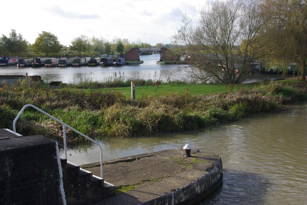 Calcutt Marina © Stephen McKay :: Geograph Britain and Ireland