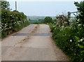 SO4411 : Access road to Parlour Farm NW of Dingestow by Jaggery