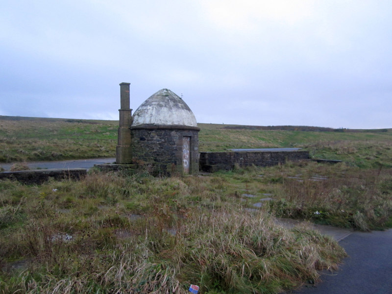 Harbour workers shelter, Workington © Graham Robson :: Geograph Britain ...