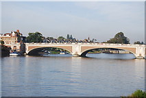 TQ1568 : Hampton Court Bridge by N Chadwick