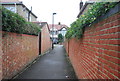 Path to Cowlands Avenue