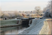 SP9213 : A Cold Look to Lock 40 on the Grand Union Canal by Chris Reynolds