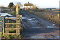 Cattle grid near Warren Cottages