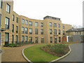 New builds behind Warren Close