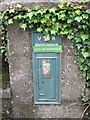 N2361 : Victorian post box by Richard Webb