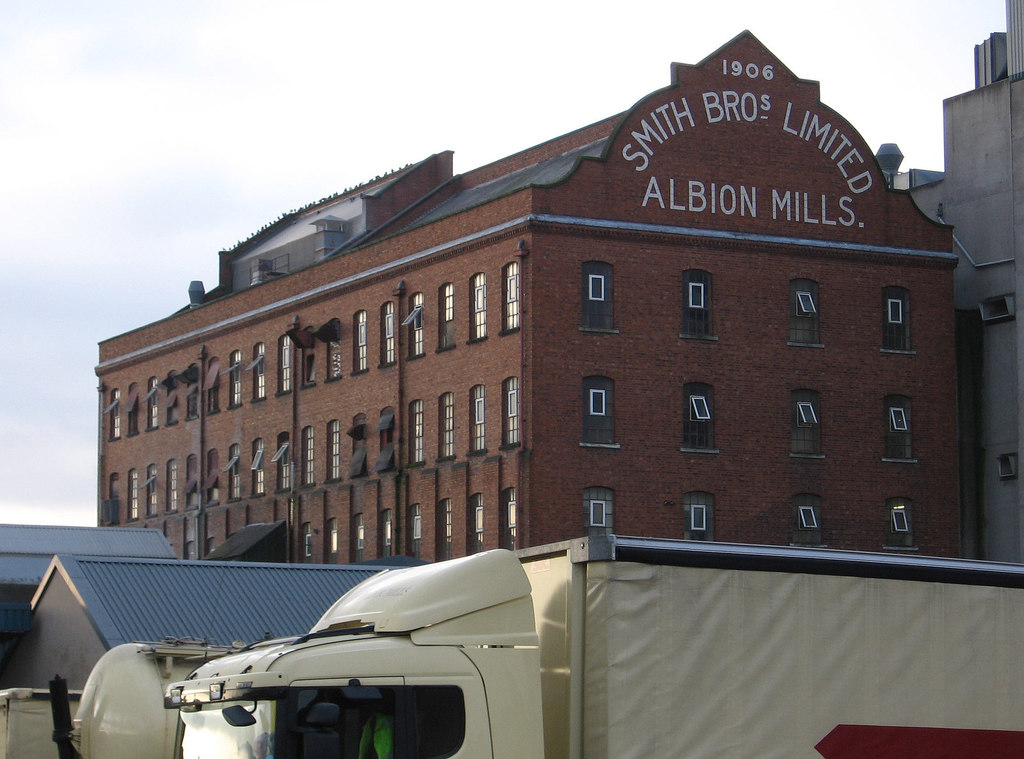 Worksop Albion Mills © Dave Bevis Geograph Britain and Ireland