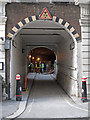 French Ordinary Court, Entrance