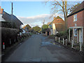 B3048 passes The Cricketers Inn