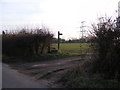 TM4161 : Footpath to Church Farm & entrance to Little Moor Farm by Geographer