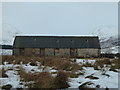 NN6799 : Outbuilding, Glenballoch by Peter Bond